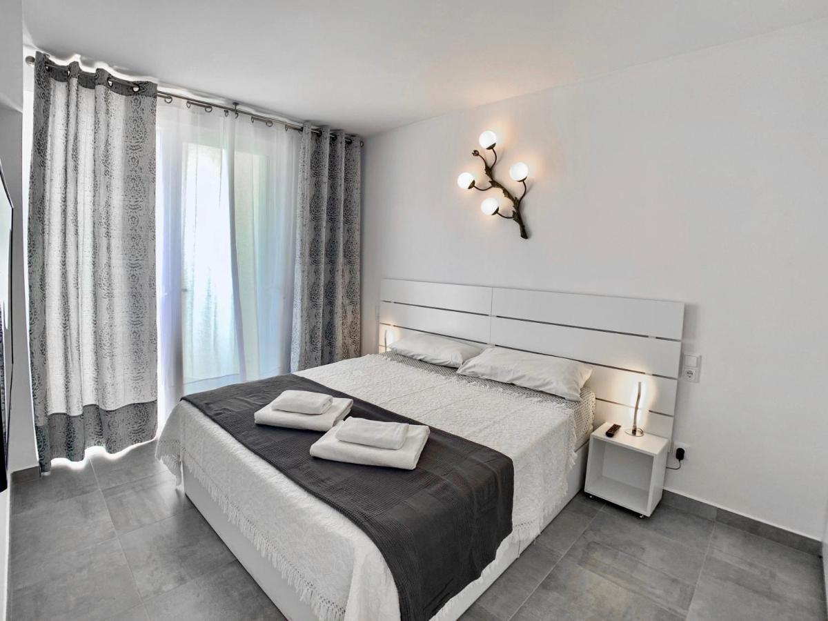 Clubrent - Edf Calpemar, Planta 8, Primera Linea Εξωτερικό φωτογραφία